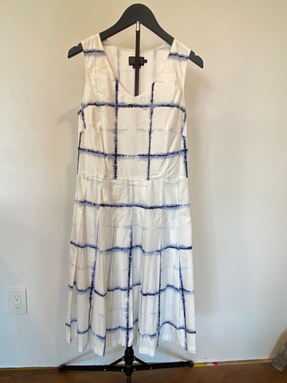 NWT Pendleton V-neck A-line Dress Size 6